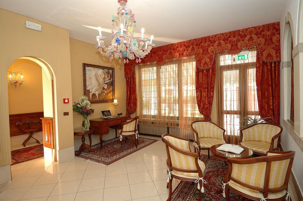 Hotel Hesperia Венеция Экстерьер фото
